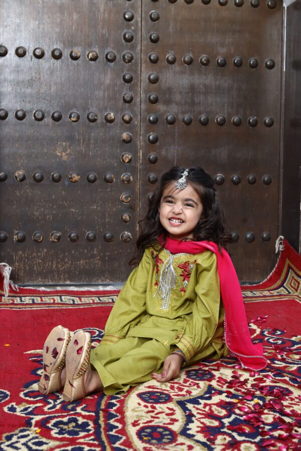 Embroidered 3 Pc Suit - Image 2